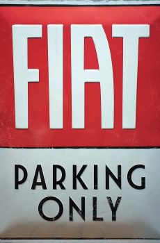plaque metal fiat parking only