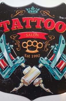 plaque métal vintage tattoo salon