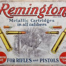 plaque métal vintage REMINGTON RIFLES & PISTOLS